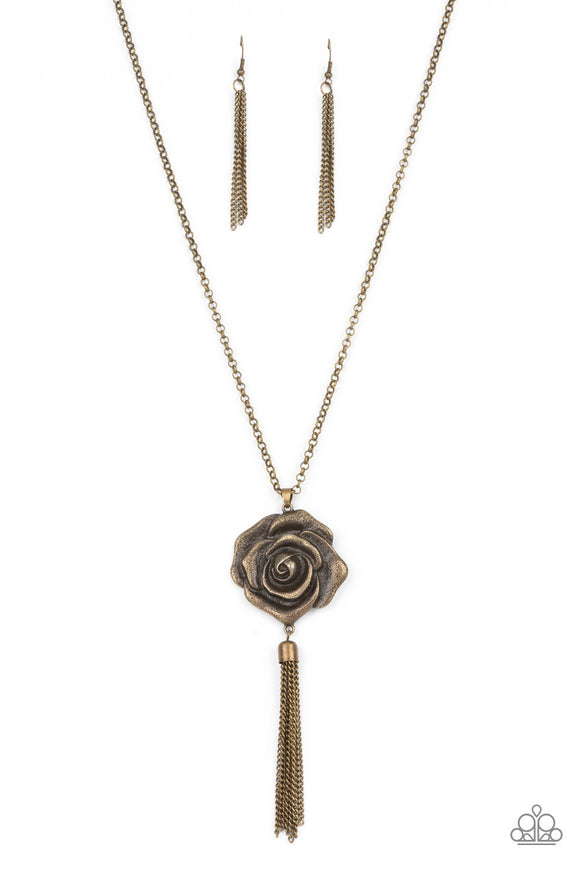 Paparazzi Necklace ~ FLYING Low - Brass – Paparazzi Jewelry | Online Store  | DebsJewelryShop.com