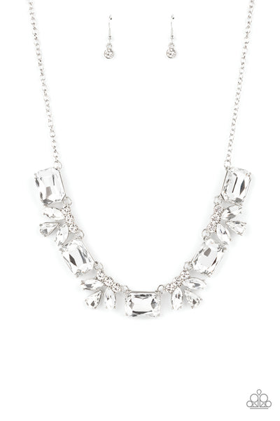 Paparazzi Full Frontier Red Stone Necklace | CarasShop